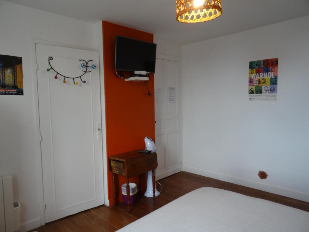Les Flots De Ma Vie Chambres D Hotes Et Tipi Florence Et Virginie Gossin Barzan Exterior foto