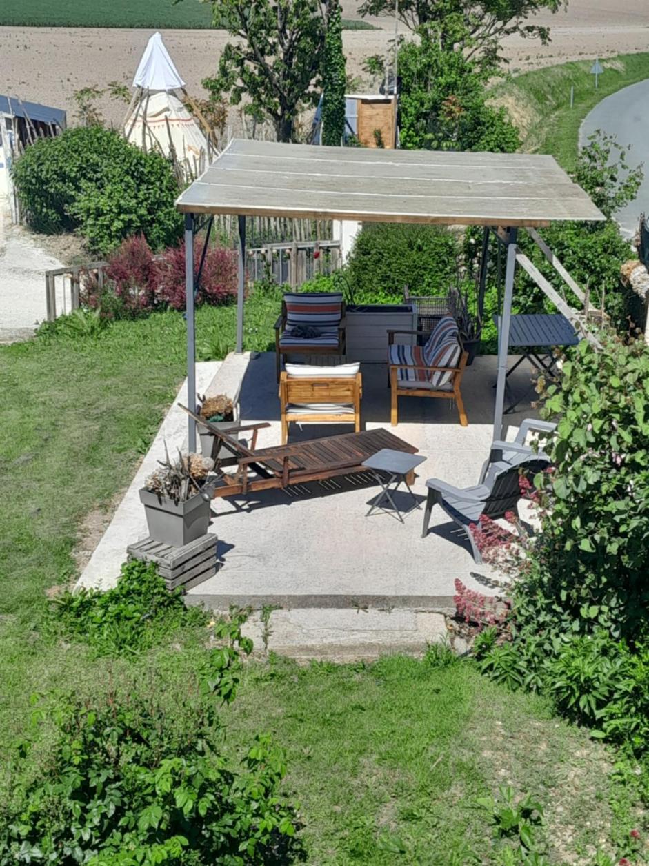 Les Flots De Ma Vie Chambres D Hotes Et Tipi Florence Et Virginie Gossin Barzan Habitación foto
